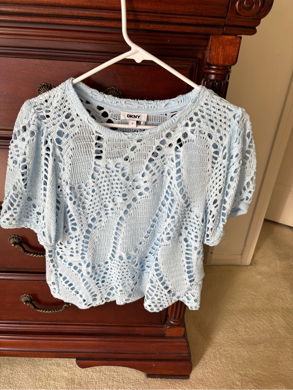 DKNY Light Blue Crochet Knit Short Sleeve Top with built in tank top size medium